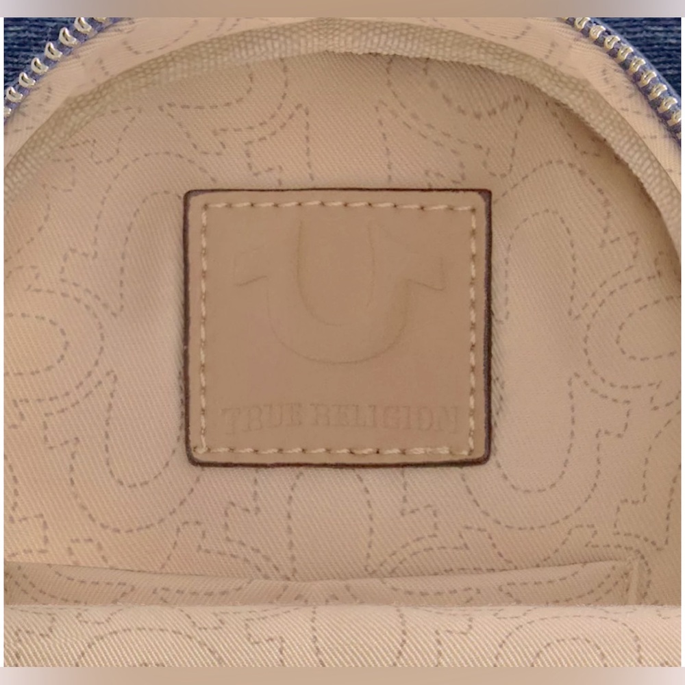 NWT! TRUE RELIGION DENIM SLING BAG! PERFECT FOR HANDS FREE ACTIVITIES! 5 ⭐️… - Picture 6 of 8
